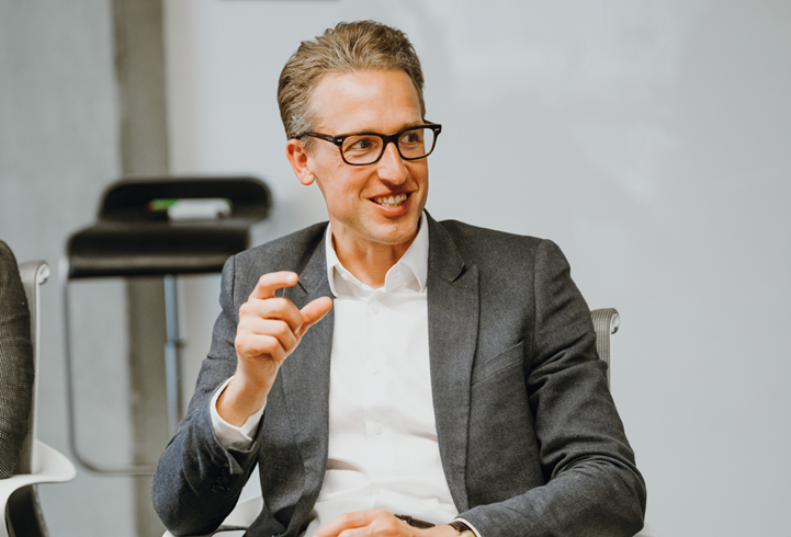 © Dr. Matyas Galffy